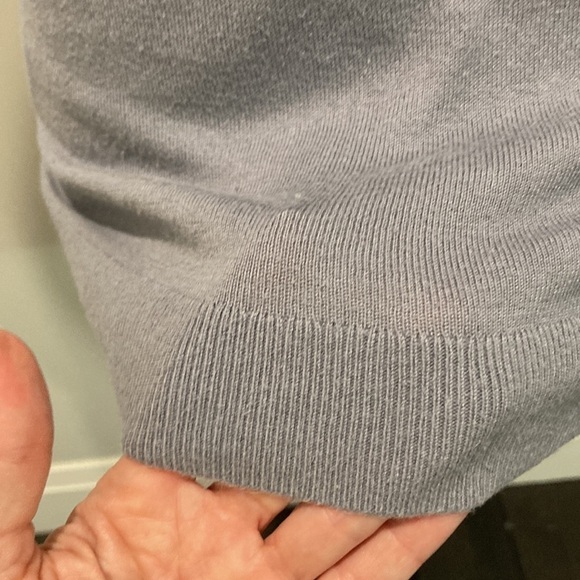 BANANA Republic Soft Knit Short Sleeve Top Sweater - Picture 14 of 16